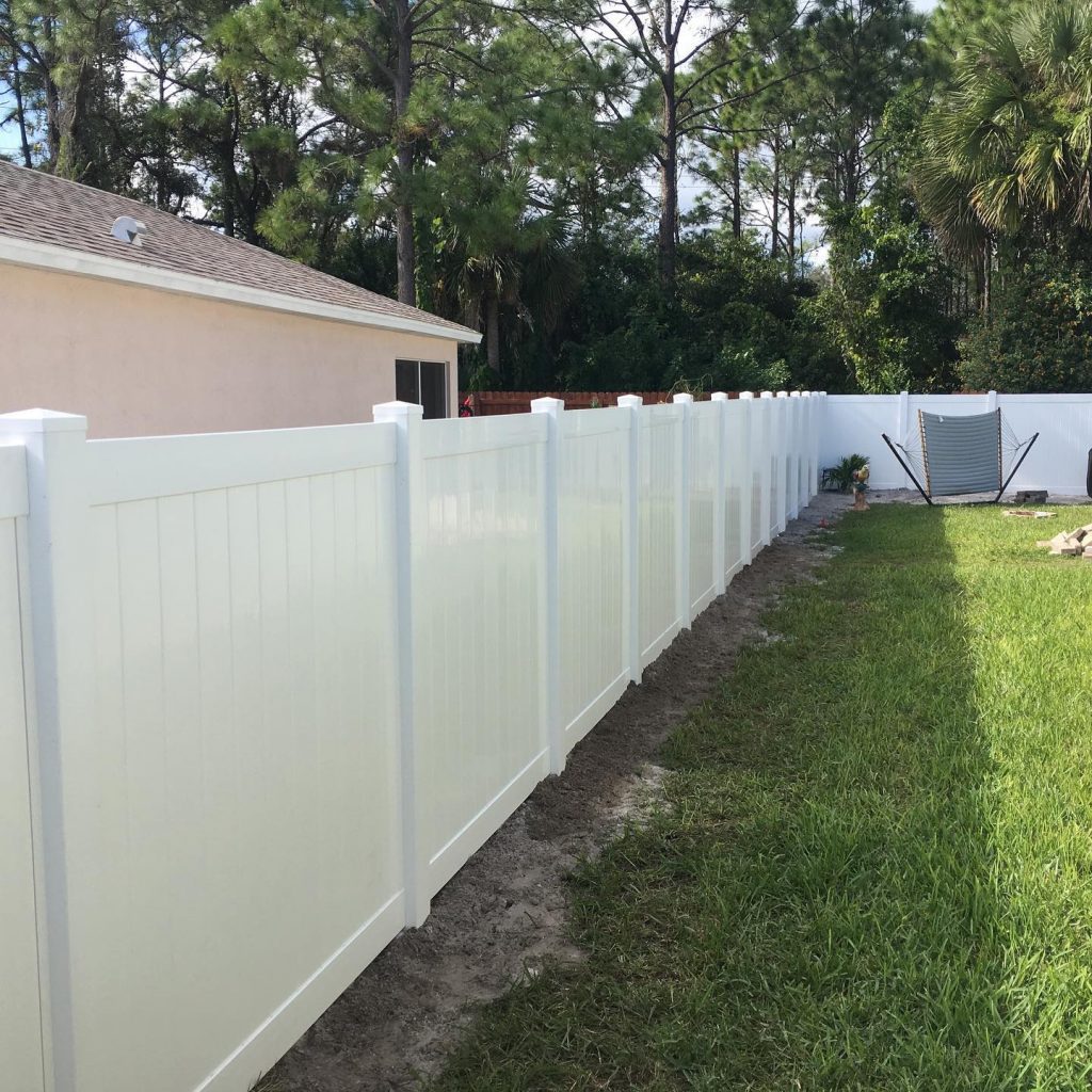 vinyl-fence